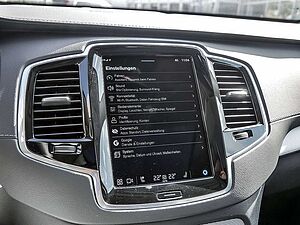 Volvo  2.0 Plus Bright Recharge Plug-In Hybrid AWD
