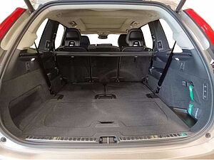 Volvo  T8 Ultra Dark Recharge Plug-In Hybrid AWD