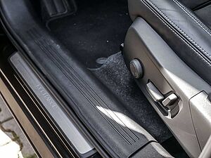 Volvo  T5 Recharge R-Design