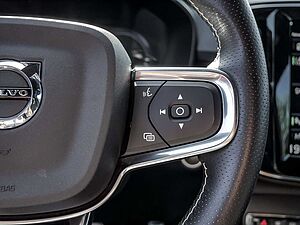 Volvo  T5 Recharge R-Design