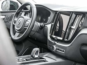 Volvo  2.0 Ultra Dark Recharge Plug-In Hybrid AWD