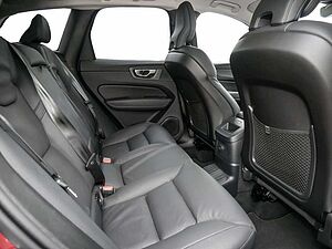 Volvo  2.0 Ultra Dark Recharge Plug-In Hybrid AWD