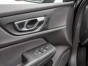 Volvo  B4 R-Design KLIMA PDC SHZ KAMERA NAVI LED