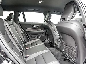 Volvo  B4 R-Design KLIMA PDC SHZ KAMERA NAVI LED