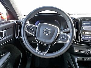 Volvo  Core Recharge Pure Electric AWD SHZ LED