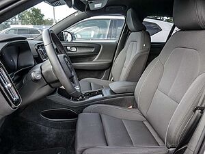 Volvo  Core Recharge Pure Electric AWD SHZ LED