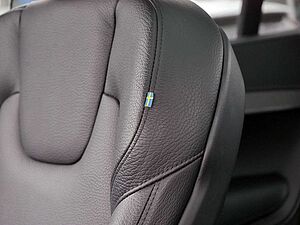 Volvo  T8 Plus Dark Recharge Plug-In Hybrid AWD