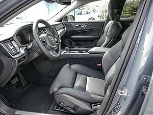 Volvo  B4 Plus Dark MEMORY PDC SHZ KAMERA LED