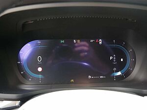 Volvo  B4 Plus Dark MEMORY PDC SHZ KAMERA LED