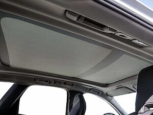 Volvo  2.0 Plus Dark Recharge Plug-In Hybrid AWD
