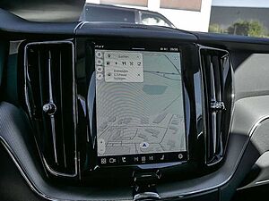 Volvo  2.0 Plus Dark Recharge Plug-In Hybrid AWD