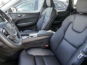Volvo  2.0 Plus Dark Recharge Plug-In Hybrid AWD