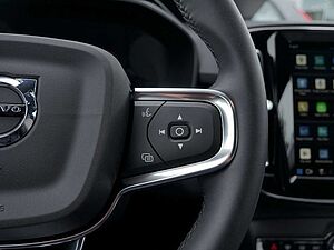 Volvo  Ultimate Recharge Pure Electric 2WD LED
