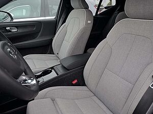 Volvo  Ultimate Recharge Pure Electric 2WD LED