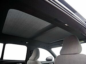 Volvo  Ultimate Recharge Pure Electric 2WD LED