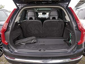 Volvo  2.0 Inscription Recharge Plug-In Hybrid AWD