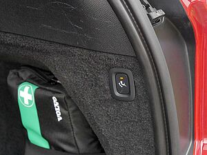 Volvo  2.0 Inscription Recharge Plug-In Hybrid AWD