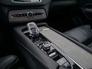 Volvo  2.0 Inscription Recharge Plug-In Hybrid AWD