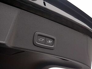 Volvo  Plus Recharge Pure Electric 2WD ACC LED