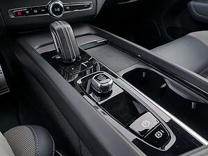 Volvo  B5 AWD R-Design EURO 6d HUD FACEL. LED