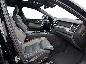 Volvo  B5 AWD R-Design EURO 6d HUD FACEL. LED