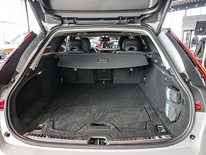 Volvo  Kombi 2.0 Ultimate Bright H/K ACC HUD LED
