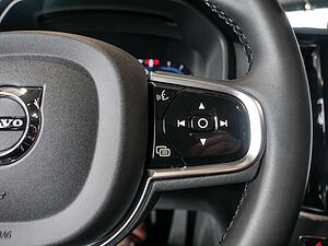Volvo  Kombi 2.0 Ultimate Bright H/K ACC HUD LED