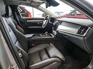 Volvo  Kombi 2.0 Ultimate Bright H/K ACC HUD LED
