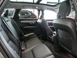 Volvo  Kombi 2.0 Ultimate Bright H/K ACC HUD LED