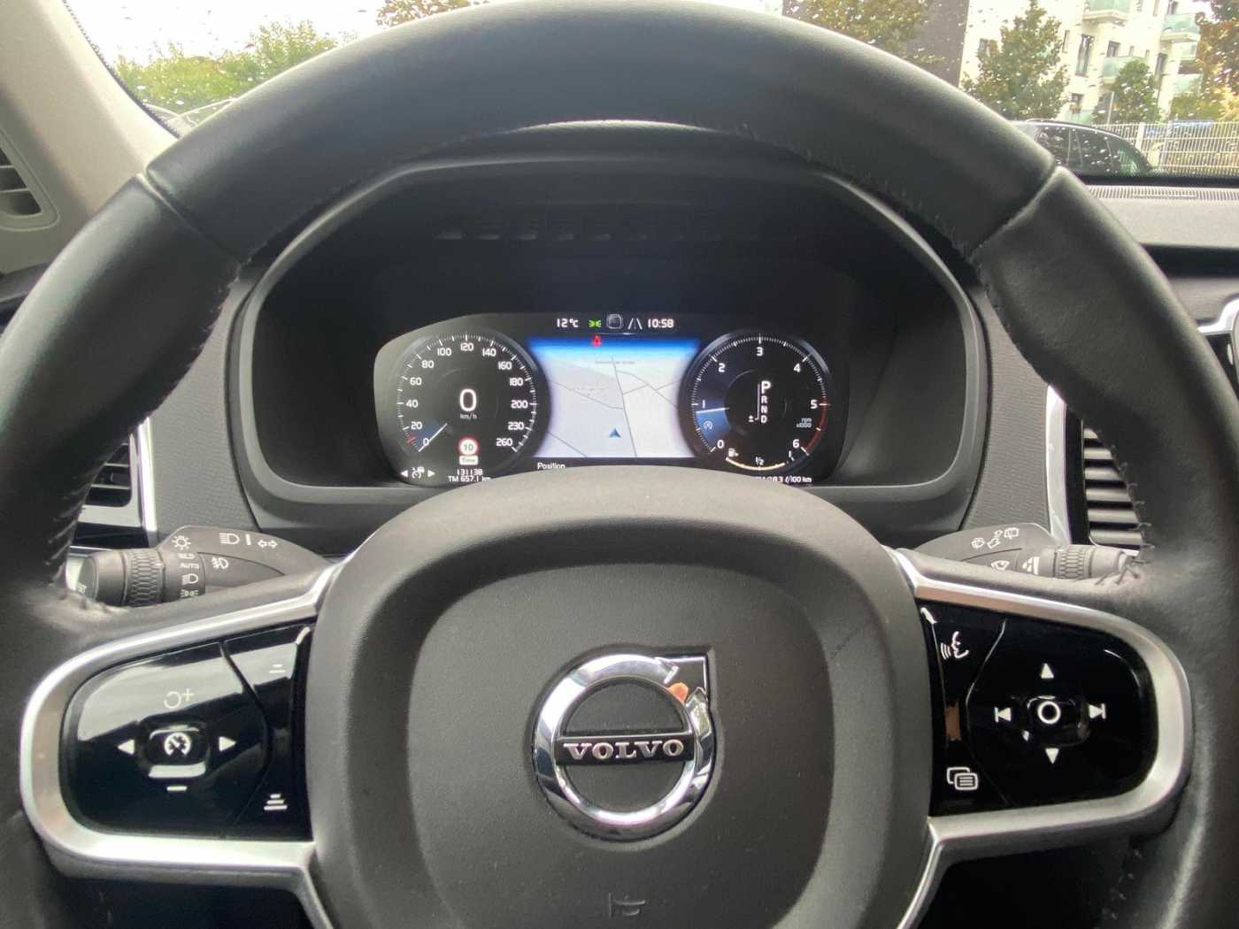 Volvo  D5 AWD Momentum 2xPDC ACC DAB+ FHZ SHZ NAV