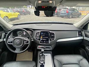 Volvo  D5 AWD Momentum 2xPDC ACC DAB+ FHZ SHZ NAV