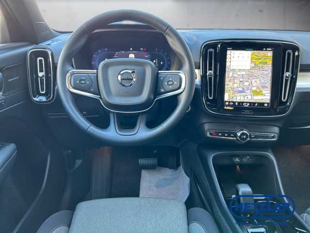 Volvo  XC40 Plus, B4 Mild-Hybrid, Benzin, Dark