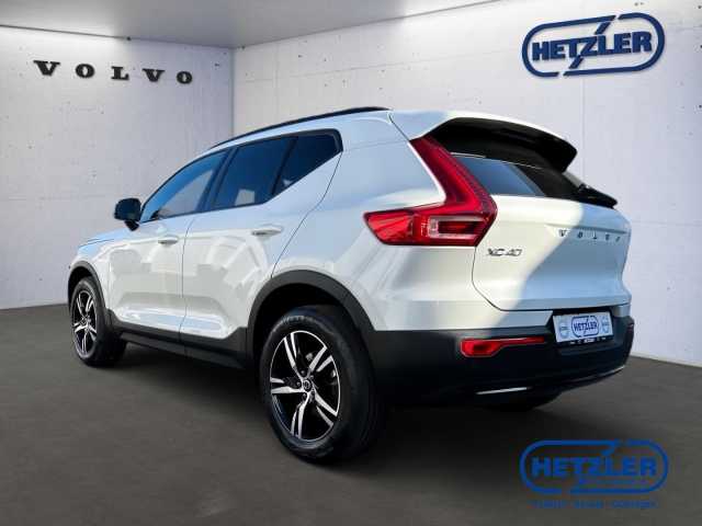 Volvo  XC40 Plus, B4 Mild-Hybrid, Benzin, Dark