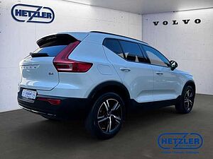 Volvo  XC40 Plus, B4 Mild-Hybrid, Benzin, Dark