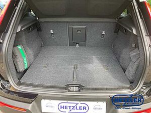 Volvo  XC40 Plus, B3 Mild-Hybrid, Benzin, Dark