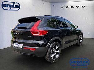 Volvo  XC40 Plus, B3 Mild-Hybrid, Benzin, Dark