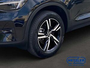 Volvo  XC40 Plus, B3 Mild-Hybrid, Benzin, Dark