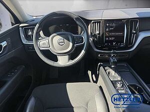 Volvo  XC60 Momentum Pro, D4
