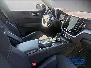 Volvo  XC60 Momentum Pro, D4