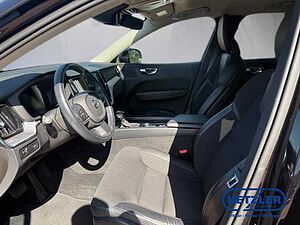 Volvo  XC60 Momentum Pro, D4