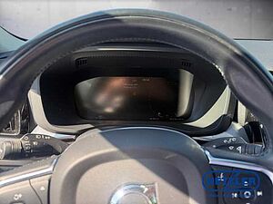 Volvo  XC60 Momentum Pro, D4