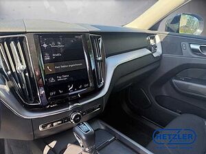 Volvo  XC60 Momentum Pro, D4