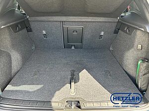 Volvo  XC40 Ultra, B4 Mild-Hybrid, Benzin, Dark