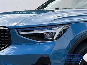 Volvo  XC40 Ultra, B4 Mild-Hybrid, Benzin, Dark