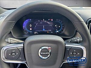 Volvo  XC40 Ultra, B4 Mild-Hybrid, Benzin, Dark