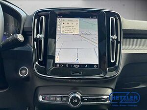 Volvo  XC40 Ultra, B4 Mild-Hybrid, Benzin, Dark