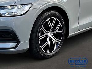 Volvo  V60 Core, B4 Mild-Hybrid, Benzin