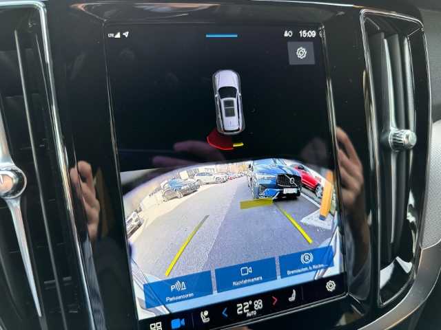 Volvo  V60 Recharge Plus, T6 AWD Plug-in Hybrid, Elektrisch/Benzin, Dark