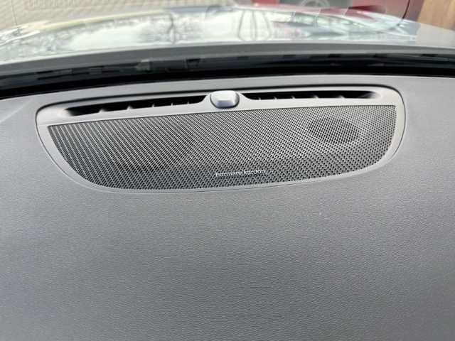 Volvo  V60 Recharge Plus, T6 AWD Plug-in Hybrid, Elektrisch/Benzin, Dark
