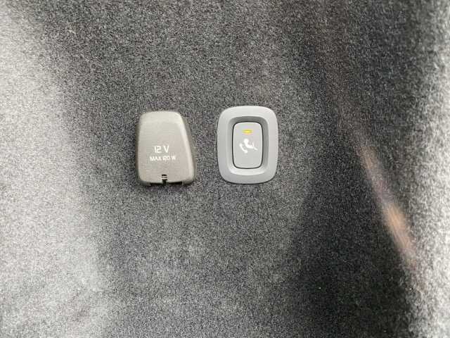 Volvo  V60 Recharge Inscription, T8 AWD Plug-in Hybrid